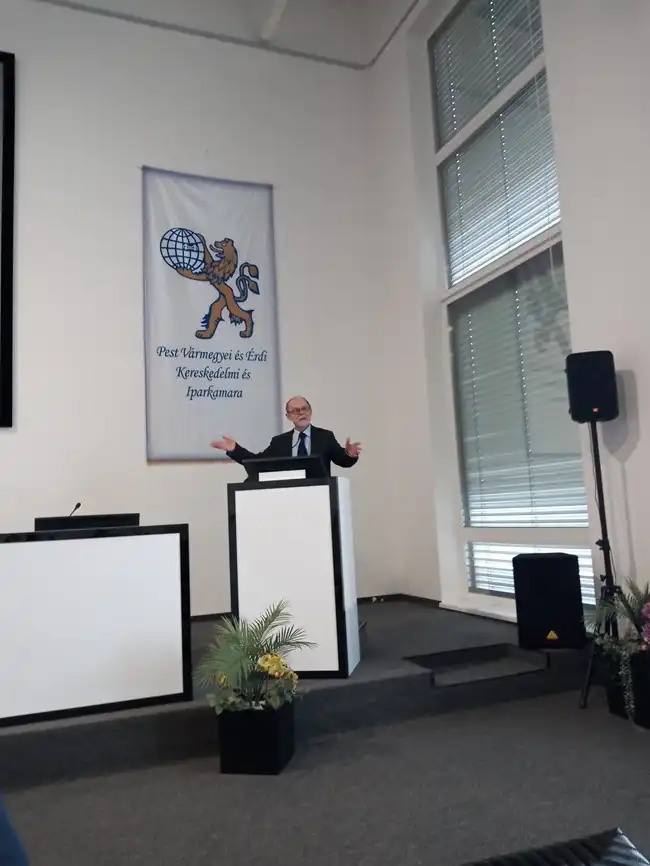 Bogár László közgazdász professzor, PMKIK - Kriptovaluta konferencia